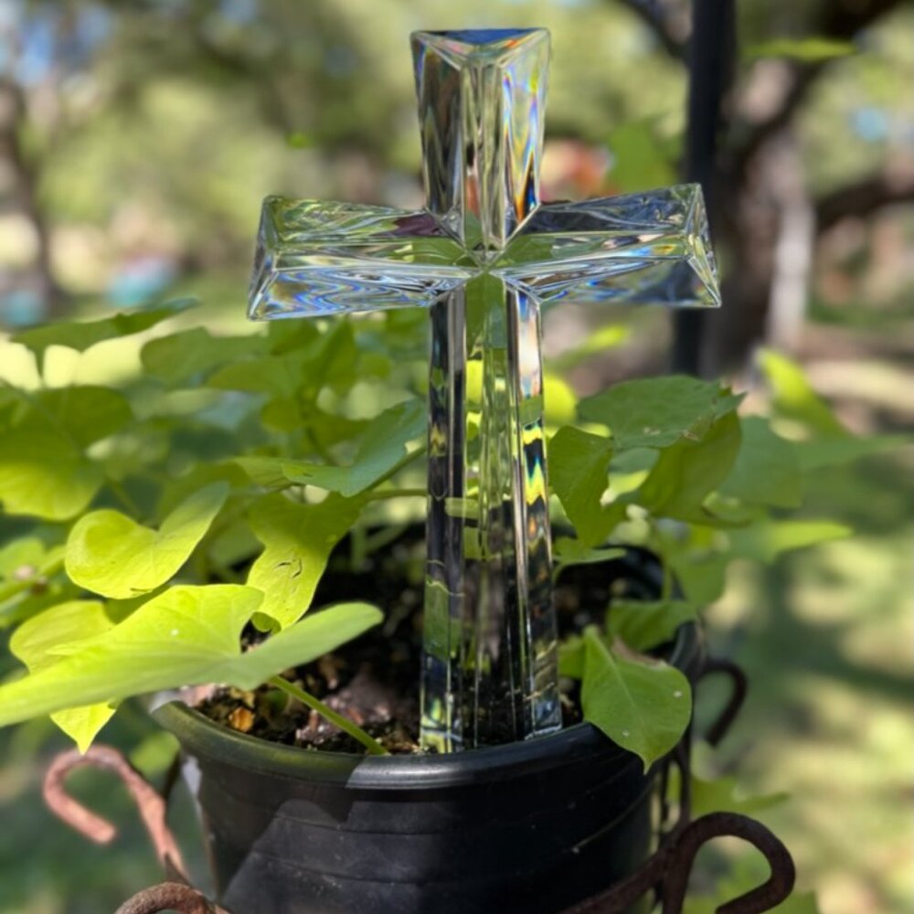 24% Lead Crystal Beautiful Cross 7.5"‎ tall x 4.5" x 1.5". Teleflora